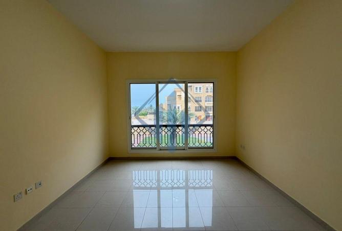 74622709 - Property Image 2