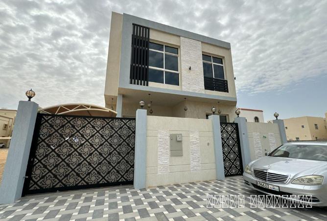 74233870 - Property Image 2