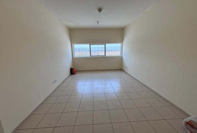 128385455 - Property Main Image