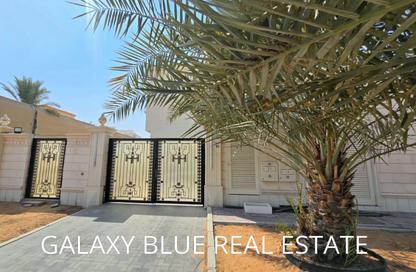 Villa - 4 - 5 for rent in Mohamed Bin Zayed Centre - Mohamed Bin Zayed City - Abu Dhabi