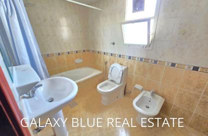 Villa - 4 - 5 for rent in Mohamed Bin Zayed Centre - Mohamed Bin Zayed City - Abu Dhabi