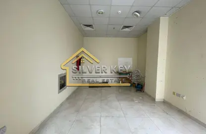 متجر - استوديو للايجار في الشويحنة - الشارقة