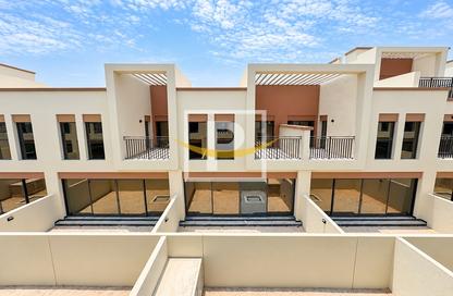 Villa - 4 - 5 for sale in Costa Brava 2 - Costa Brava - Damac Lagoons - Dubai Villa - 4 - 5 for sale in Costa Brava 2 - Costa Brava - Damac Lagoons - Dubai