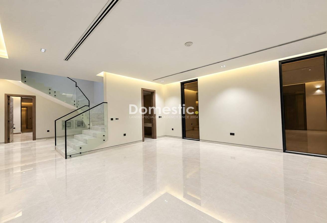 BRAND NEW 5BR + MAIDS I BIG VILLA I MODERN + HUGE photo 16