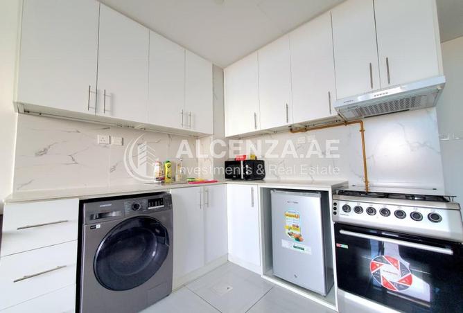 100411819 - Property Image 2