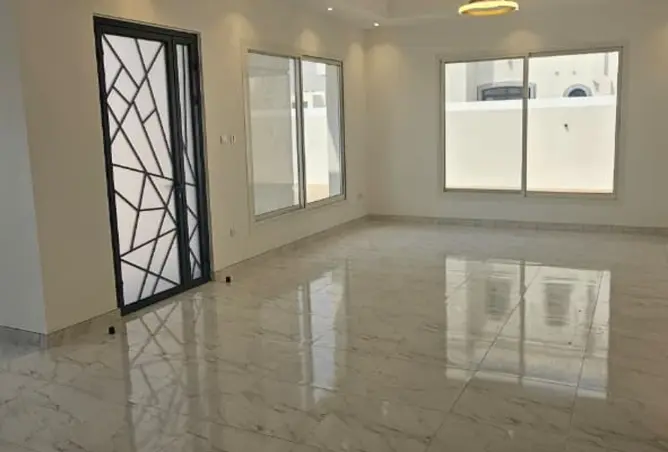 122900528 - Property Image 2