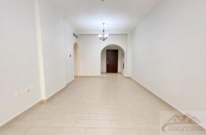 Apartment - 1 Bedroom - 2 Bathrooms for rent in Muwaileh 29 Building - Muwaileh - Sharjah
