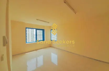 Apartment - 1 Bedroom - 2 Bathrooms for rent in Hamdan Street - Abu Dhabi