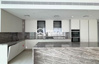 Apartment - 3 Bedrooms - 5 Bathrooms for rent in Serenia Living Tower 2 - Serenia Living - Palm Jumeirah - Dubai