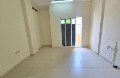 Apartment - 1 - 1 for rent in Fire Station Road - Muwaileh - Sharjah