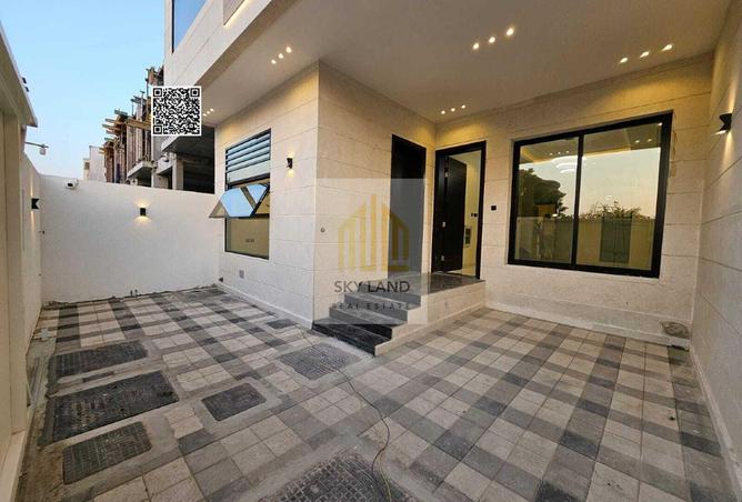 73112953 - Property Image 3