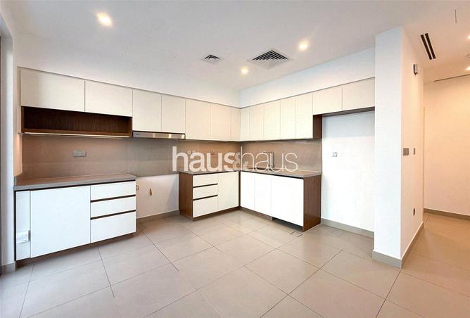 67819461 - صورة العقار 3