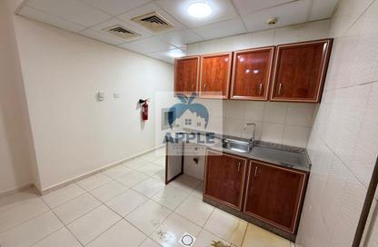 Apartment - Studio - 1 Bathroom for rent in Muweileh Community - Muwaileh Commercial - Sharjah