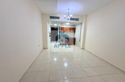 Apartment - Studio - 1 Bathroom for rent in Muweileh Community - Muwaileh Commercial - Sharjah