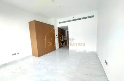 شقة - 1 حمام للايجار في عزيزي ميراج - ستوديو سيتي - دبي