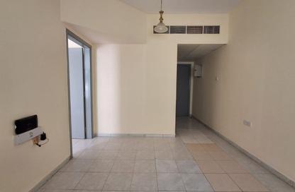 Apartment - 1 - 1 for rent in Al Butina 9 Building - Al Butina - Sharjah Apartment - 1 - 1 for rent in Al Butina 9 Building - Al Butina - Sharjah