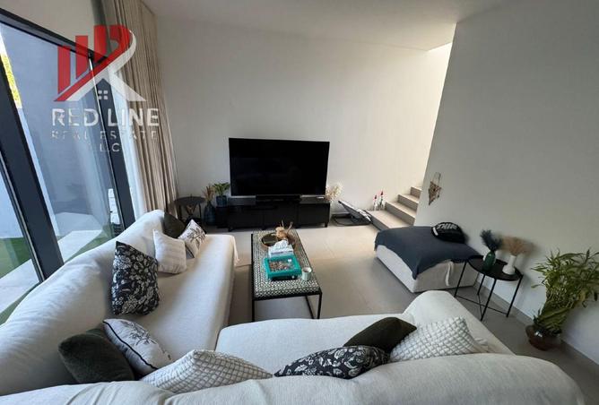97402347 - Property Main Image