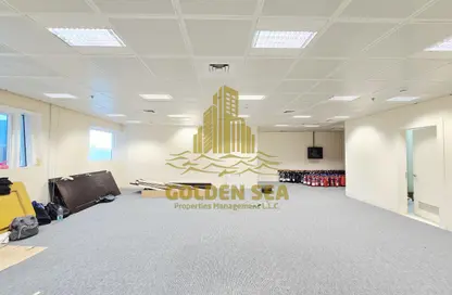 مكتب - 1 حمام للايجار في كورنيش الخالدية - الخالدية - أبوظبي