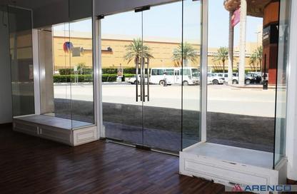 Shop - Studio for rent in Zeenah Building - Port Saeed - Deira - Dubai