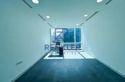 مكتب - استوديو للايجار في برج تماني - الخليج التجاري - دبي