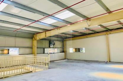 Warehouse - Studio - 3 Bathrooms for rent in Al Warsan 2 - Al Warsan - Dubai