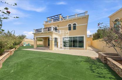 Villa - 4 - 5 for rent in Legacy Nova Villas - District 9 - Jumeirah Park - Dubai