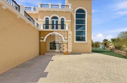Villa - 4 - 5 for rent in Legacy Nova Villas - District 9 - Jumeirah Park - Dubai