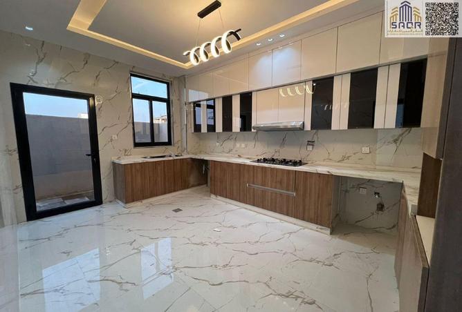 78201515 - Property Image 2