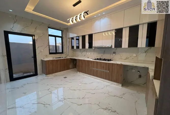 78201515 - Property Image 2