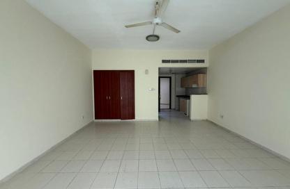 Apartment - Studio - 1 Bathroom for rent in Building L07 - Greece Cluster - International City - Dubai