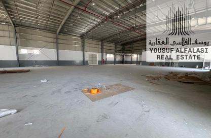 Warehouse - Studio - 2 Bathrooms for rent in Umm Al Thuoob - Umm Al Quwain