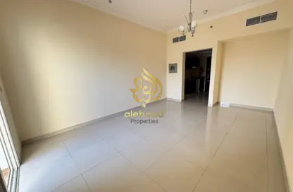 شقة - 1 حمام للايجار في لوتاه ريزيدنس 2 - المدينة العالمية المرحلة 2 - 4 الورسان - الورسان - دبي