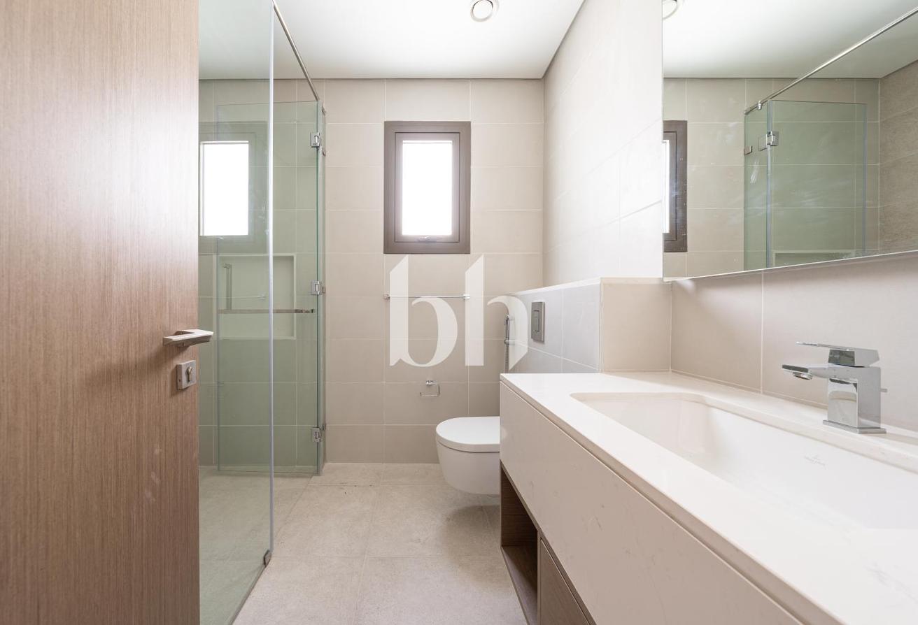 Prime location | Exclusive | Contemporary photo 24