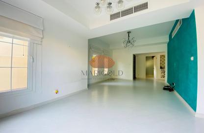 Villa - 3 Bedrooms - 3 Bathrooms for rent in Springs 11 - The Springs - Dubai