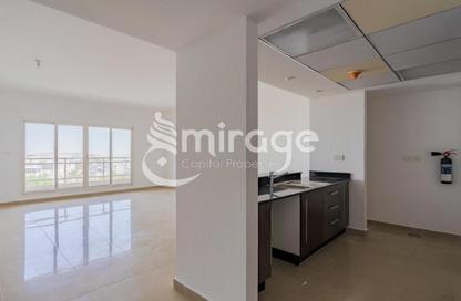 Apartment - 2 - 2 for rent in Tower 40 - Al Reef Downtown - Al Reef - Abu Dhabi