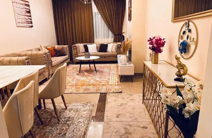 شقة - 2 غرف نوم - 3 حمامات للايجار في برج منازل 5 - شارع التعاون - التعاون - الشارقة