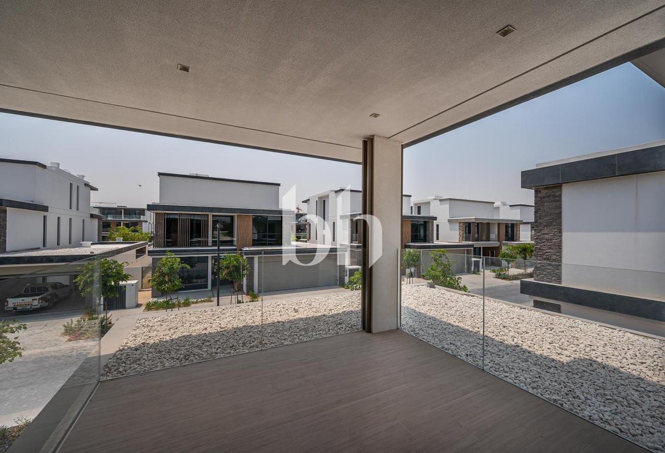 Genuine Listing | Private Garden | Keys in Hand photo 18