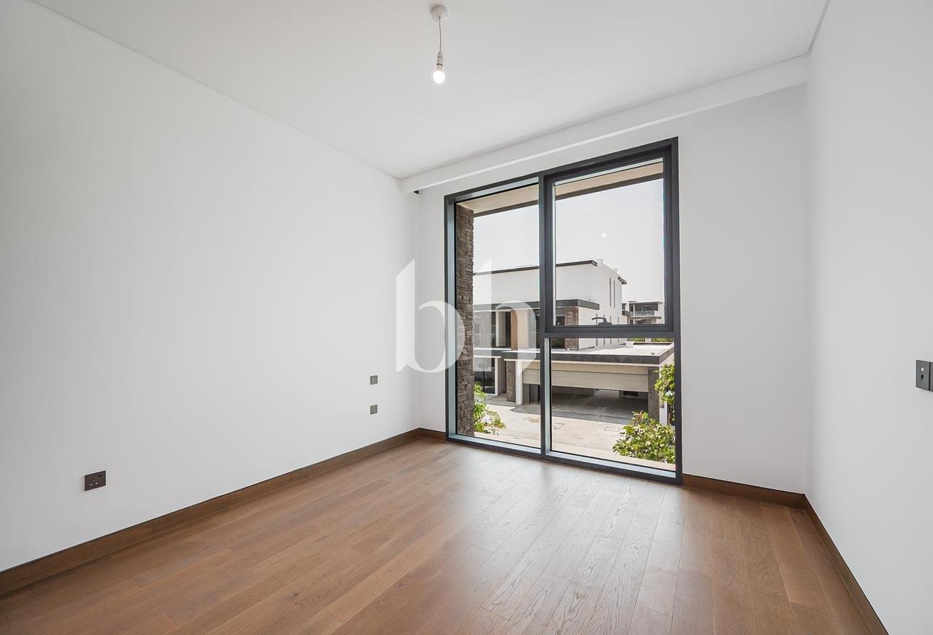Genuine Listing | Private Garden | Keys in Hand photo 10