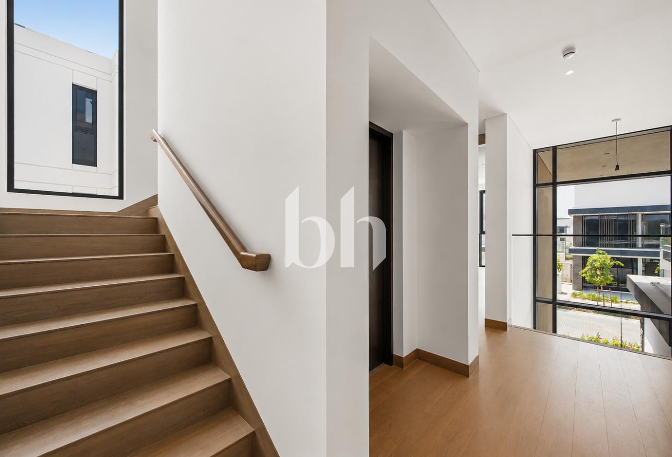 Genuine Listing | Private Garden | Keys in Hand photo 13