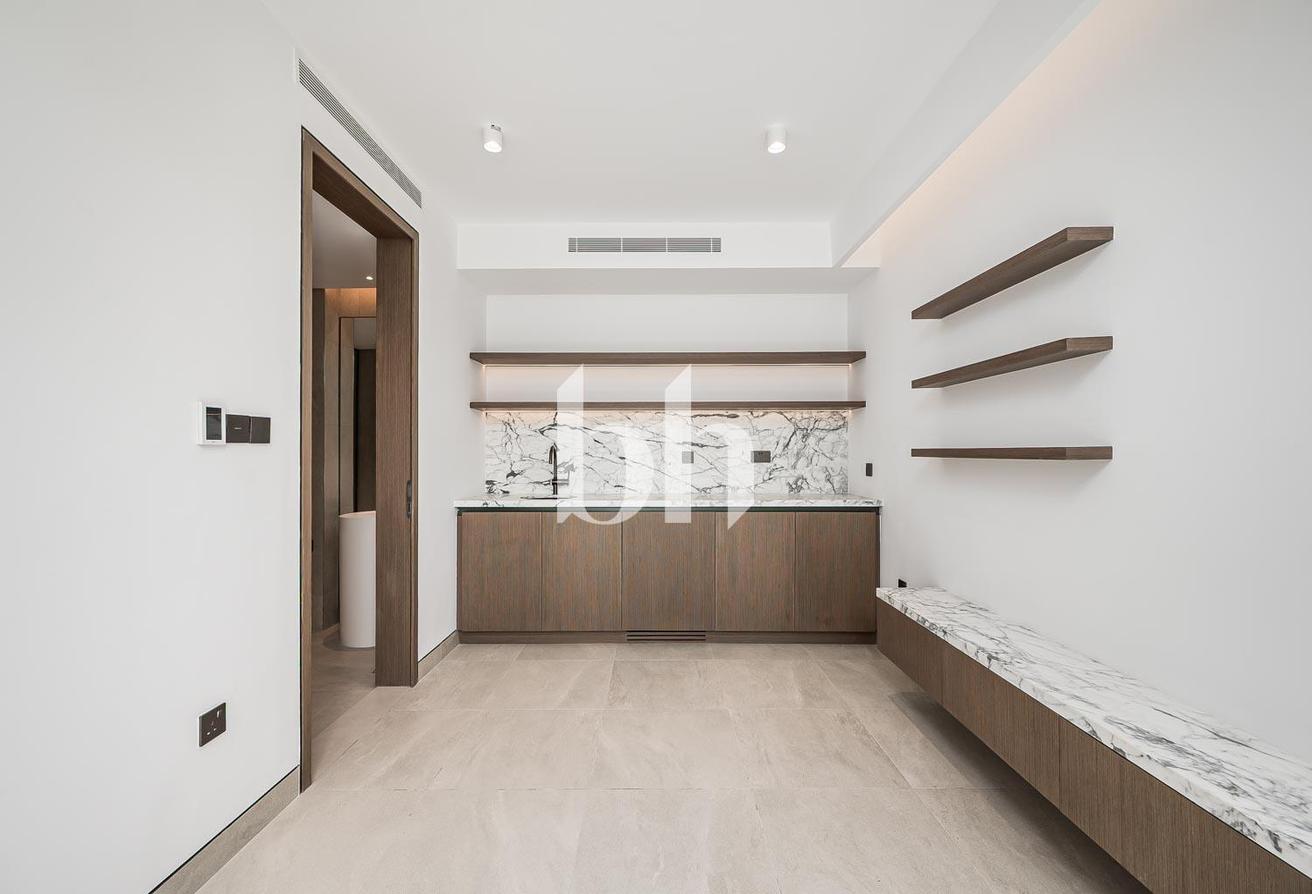 Genuine Listing | Private Garden | Keys in Hand photo 24