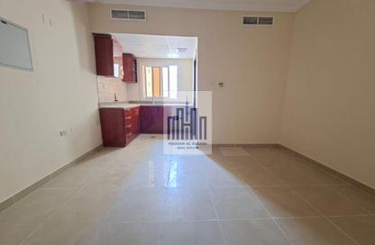 Apartment - Studio - 1 Bathroom for rent in Muwaileh 29 Building - Muwaileh - Sharjah