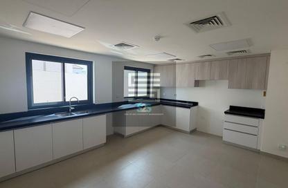 Villa - 5 - 7+ for rent in Fay Alreeman - Al Shamkha - Abu Dhabi