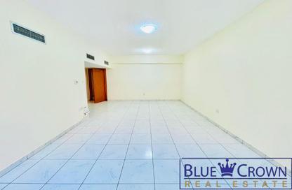 Apartment - 1 - 2 for rent in Golden Sands 1 - Al Mankhool - Bur Dubai - Dubai