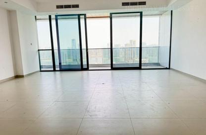 Apartment - 3 Bedrooms - 4 Bathrooms for rent in La Plage Tower - Al Mamzar - Sharjah - Sharjah