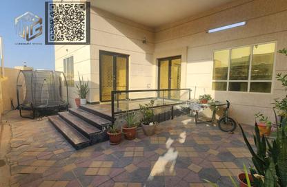 Villa - 5 Bedrooms - 7 Bathrooms for sale in Al Mowaihat 3 - Al Mowaihat - Ajman