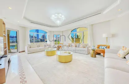 Villa - 5 Bedrooms - 6 Bathrooms for rent in Garden Homes Frond C - Garden Homes - Palm Jumeirah - Dubai