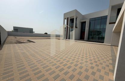 Villa - 4 Bedrooms - 5 Bathrooms for rent in Nad Al Dhabi - Al Jubail Island - Abu Dhabi