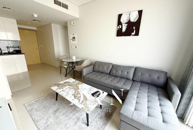 98689758 - Property Image 3