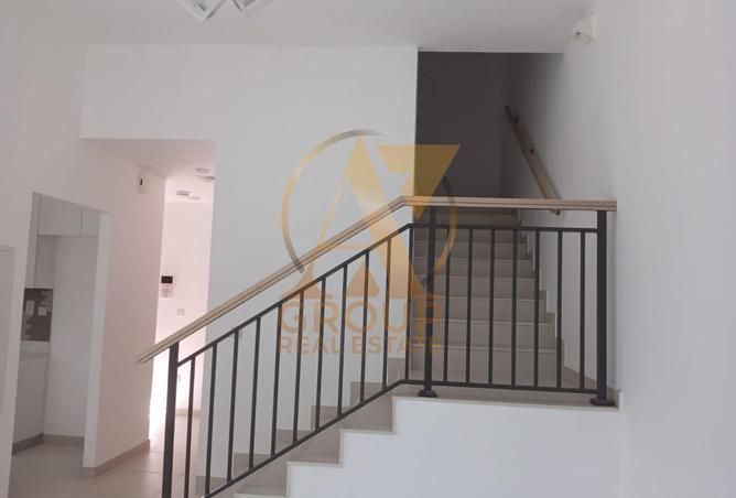 105989977 - Property Image 2