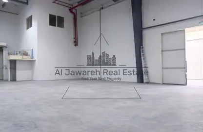 مستودع - استوديو - 3 حمامات للايجار في أم درع - أم القيوين